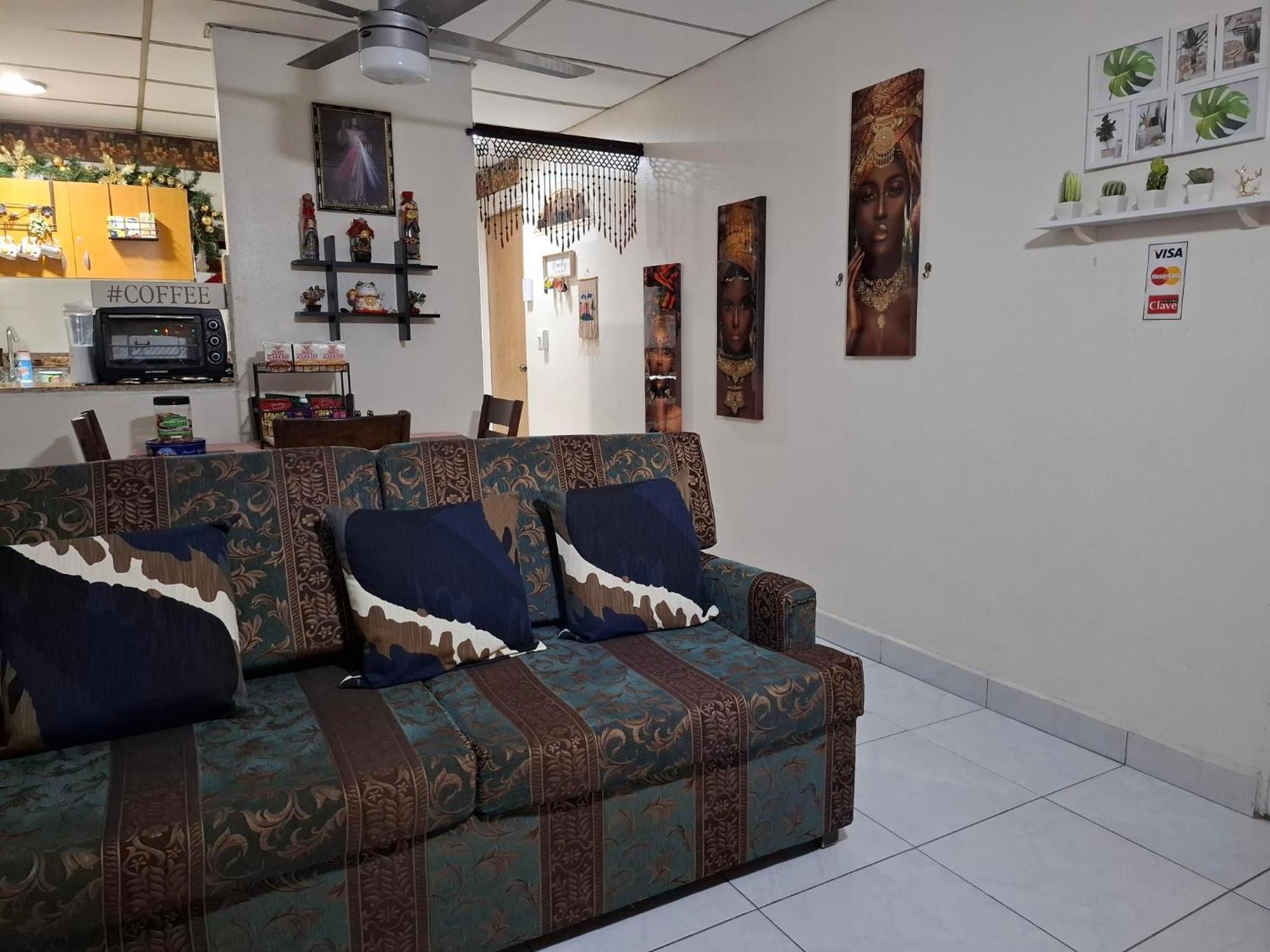 Lilia House 15 Minutos Aeropuerto Apartment Panama City