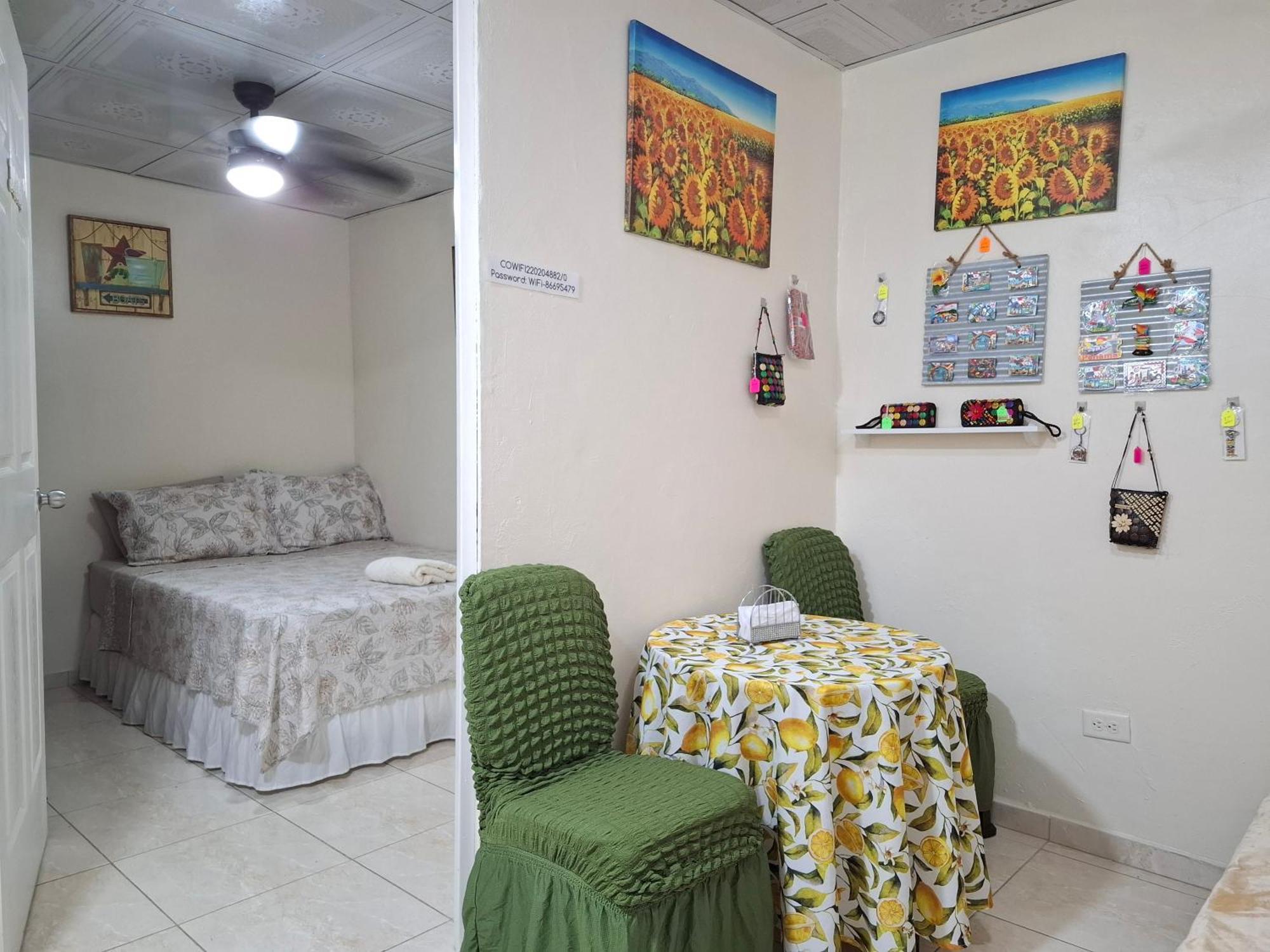 Lilia House 15 Minutos Aeropuerto Apartment Panama City
